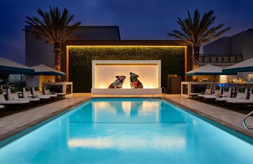 Norma Triangle Hotel | The London West Hollywood at Beverly Hills
