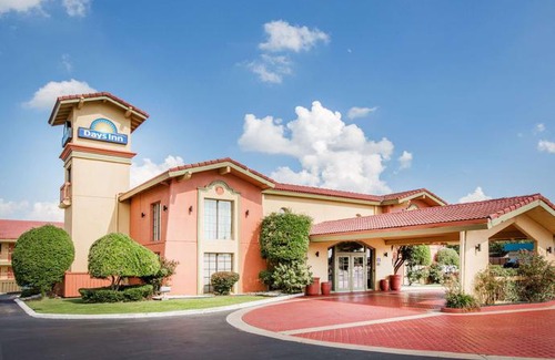 Little Rock Medical District Hotel | Days Inn by Wyndham Little Rock Medical Center