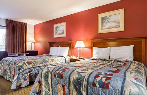 Mosby Hotel | Econo Lodge Richmond