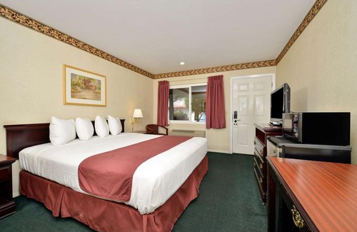 Palo Alto Hotel | Americas Best Value Inn - Sky Ranch