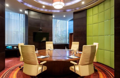 Doha Hotel | Crowne Plaza Doha - The Business Park