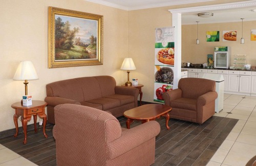 Evansville Hotel | Quality Inn East Evansville