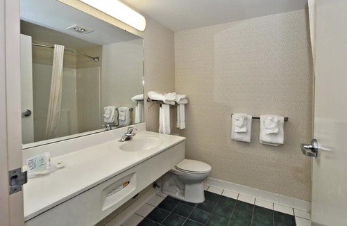 Roanoke Hotel | Comfort Inn Airport Roanoke