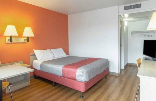 Rock Springs Hotel | Motel 6 Rock Springs