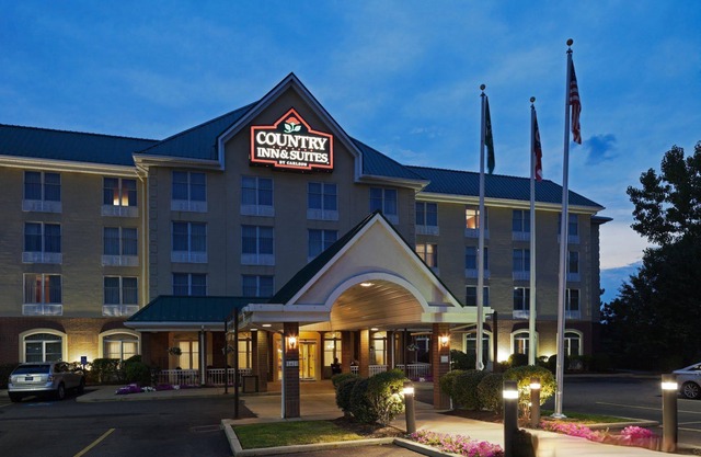 Country Inn & Suites by Radisson, Cuyahoga Falls, Oh