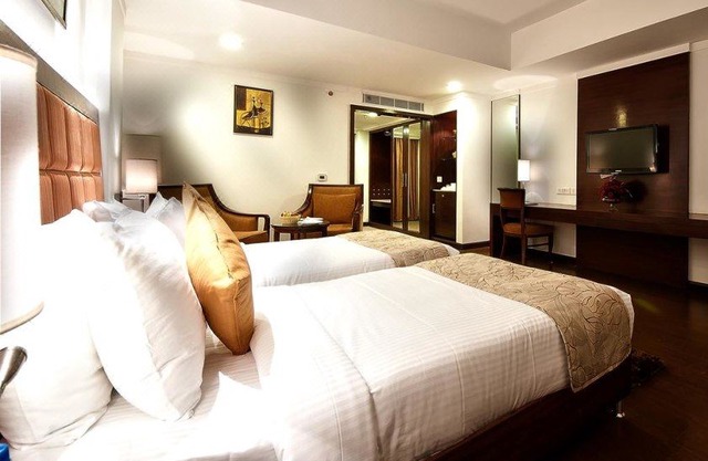 Hotel Golden Plaza