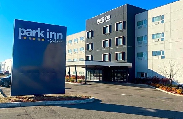 Park Inn by Radisson, Leduc, AB