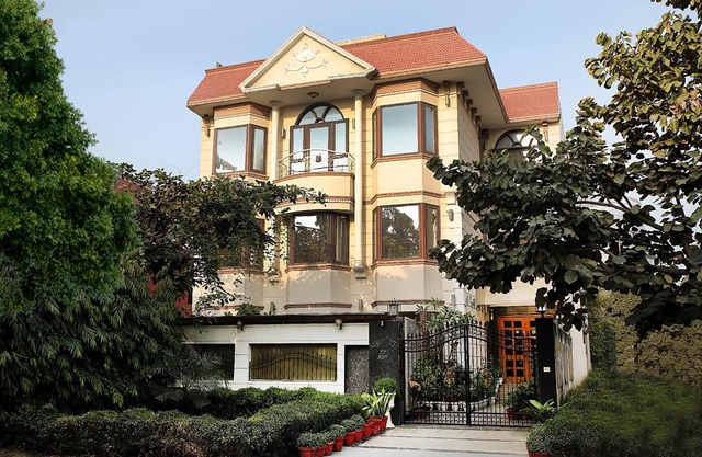 Ahuja Residency Cyber City I