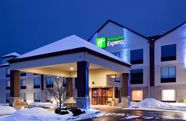 Days Inn & Suites by Wyndham Onalaska/La Crosse