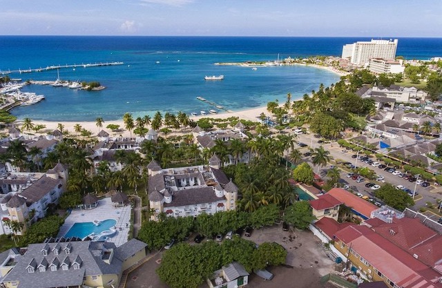 Sandcastles Beach Resort