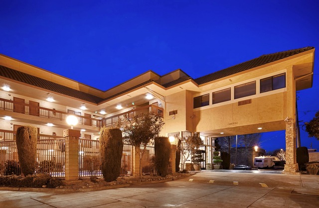 Best Western Plus Inn of Hayward