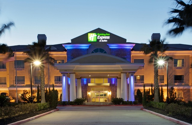 Holiday Inn Express Pearland, an IHG Hotel