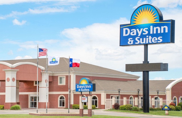 Days Inn & Suites by Wyndham Dumas