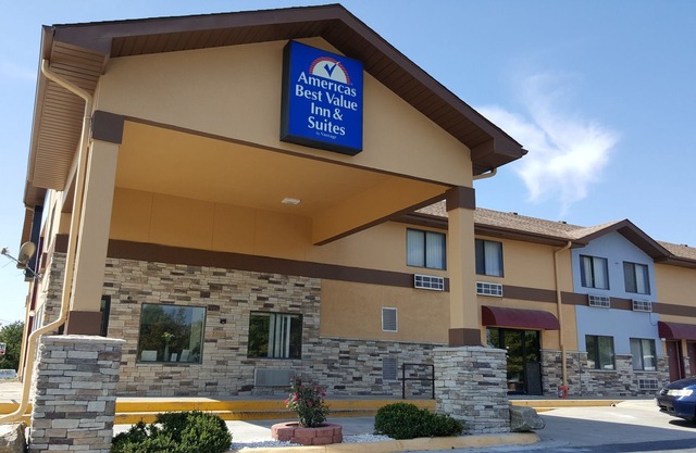 Americas Best Value Inn & Suites Harrisonville