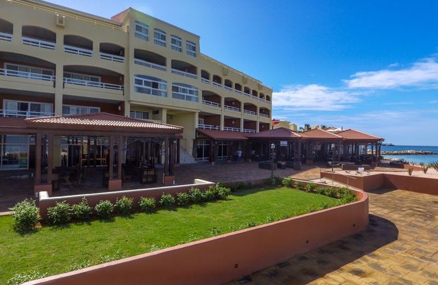 Simpson Bay Resort, Marina & Spa