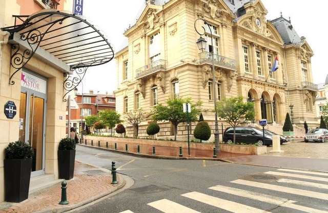 Hôtel Mercure Paris Suresnes Longchamp