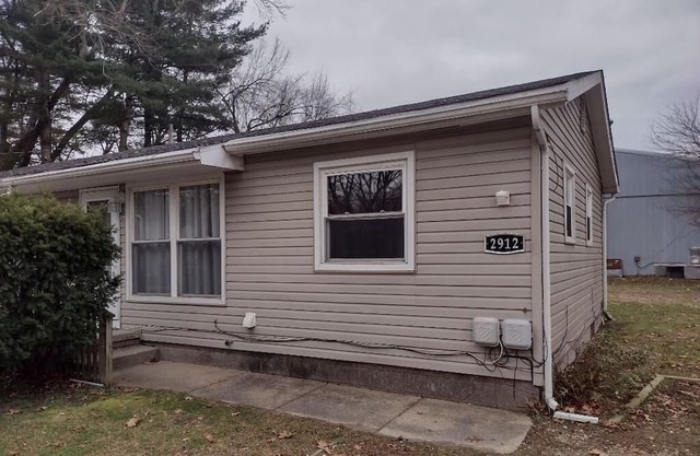 Cozy Apartment, Just 10 Minutes From Notre Dame!