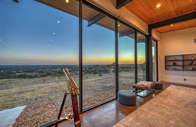 A Thousand Stars: Pool+hot Tub, Views