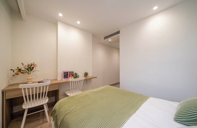 Book and Bed-QuYang Road