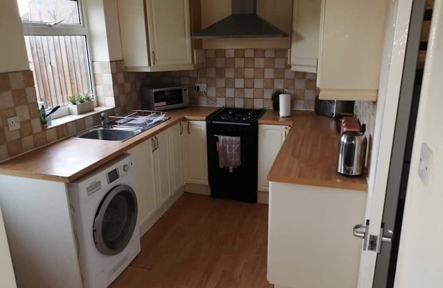 3-bedroom house in enjoyable Aylesbury with WiFi