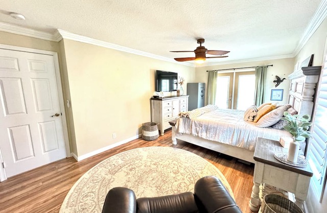 Charming 3-bedroom house with POOL and WiFi in Jupiter