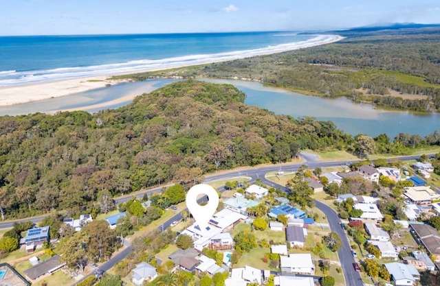 Coastal, Family Friendly Escape with Pool, Close to Beach and Attractions