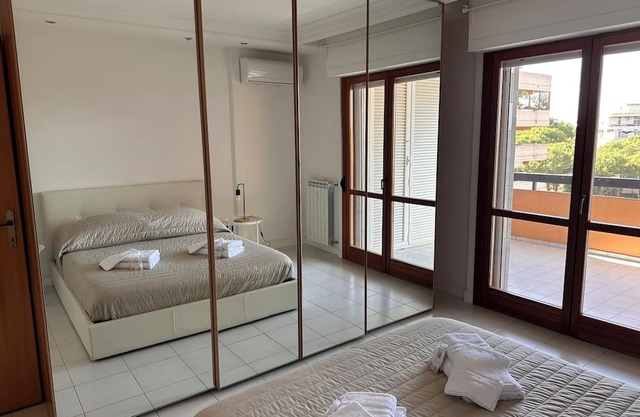 Sole House at 6th floor with terrace, near the station to the city center