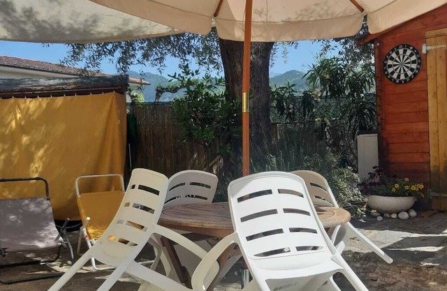 Casa nel Verde a 4 km dal Mare, Immersa Negli Uliveti, a 3 km da Pietrasanta
