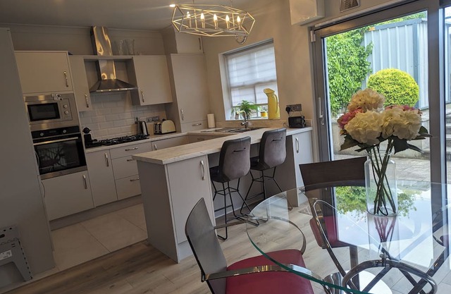 Stunning Town house located in the heart of Westport Quay
