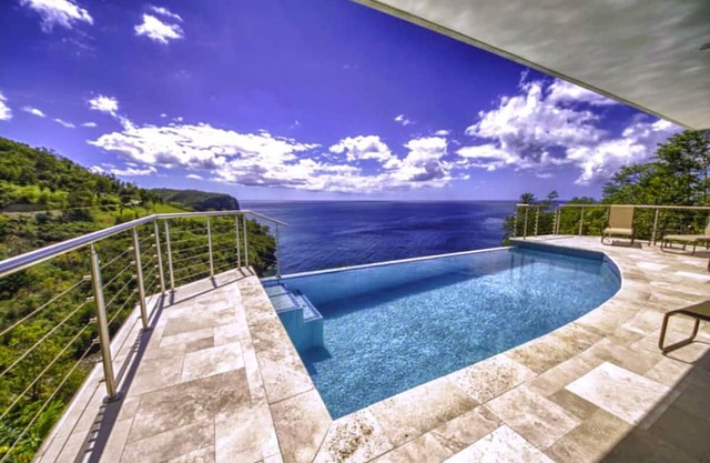 Magnificent 6 Bedroom Villa