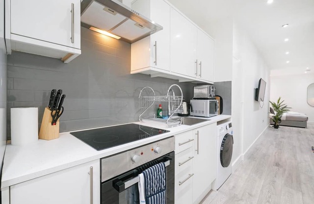 Corby City Centre Apt. 04 - Excellent Family Accommodation in Northamptonshire