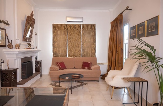 Apartment 'Unique Near The Beach' with Shared Terrace, Wi-Fi and Air Conditioning