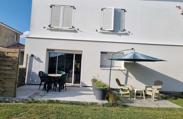 Homerez - Apartement 4 km away from the beach for 2 ppl. with garden at Médis