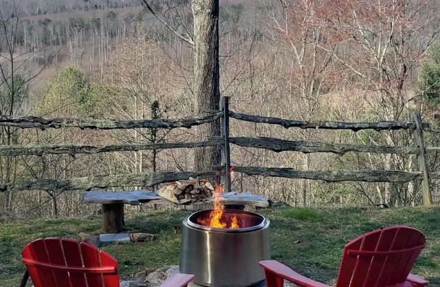 Skywatch Private Cabin Retreat with EV Charger