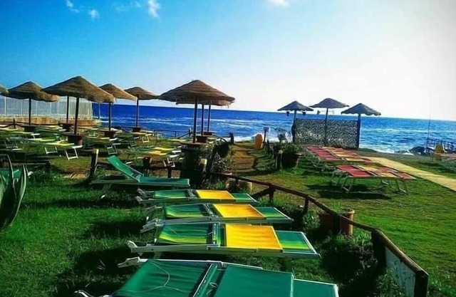 Apartment in villa - 2 minutes walk to the beach