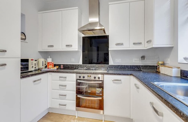 Pass the Keys | Lakeview Gem Home