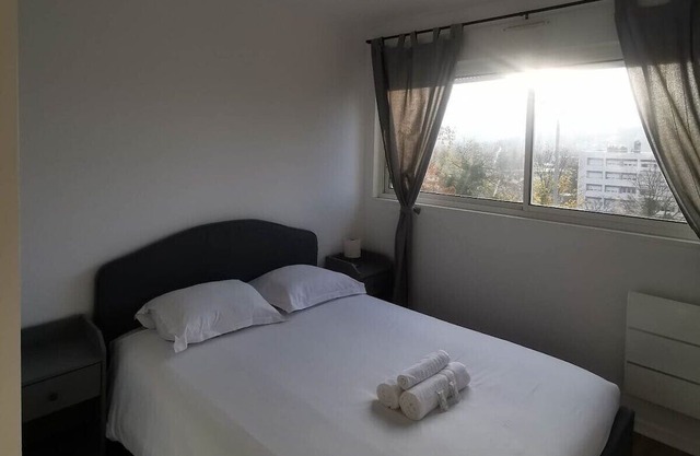 T2 parking gratuit Grigny