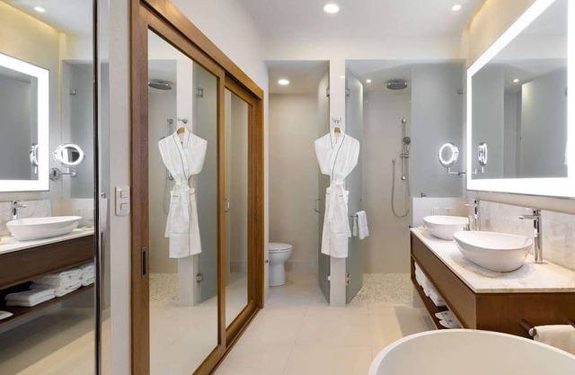 Luxury 2 Bedroom Condo at Villa la Valencia San Jose Del Cabo