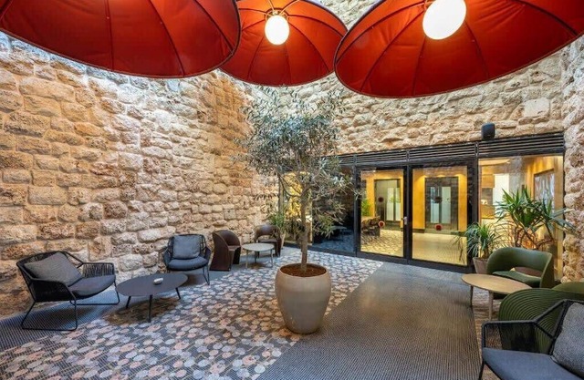 Magnificent 1BR Suite Near Rothschild Boulevard