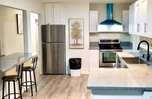 Tranquil 3-Bed, 2-Bath Retreat in Smith River