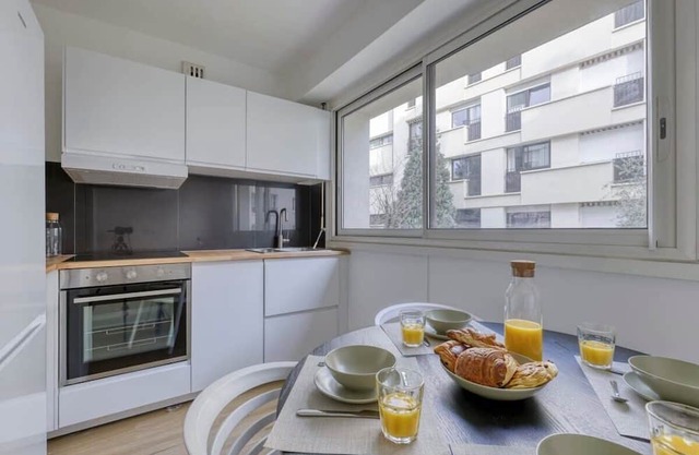 New Stunning Flat with Balcony - Paris 13-Mid-term