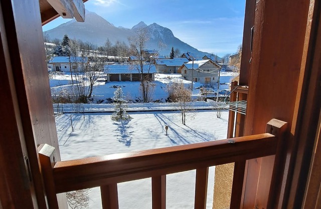 Maison Familiale sud Avec Grand Jardin, Internet Fibre, Proche Station