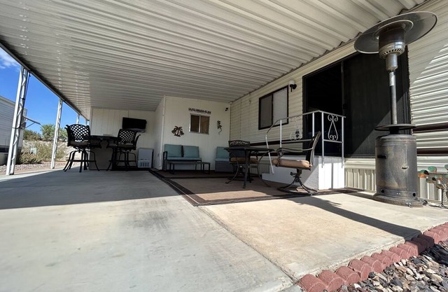 Park Model 2 bedroom, 2 bath Apache Junction Mesa, Arizona with community pool
