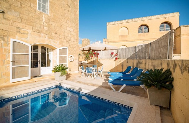 Girardu - Victoria Holiday Home