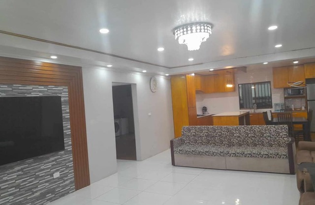 Family House, Nice &Lovely place with Seaview. Very Close to all amentias & City