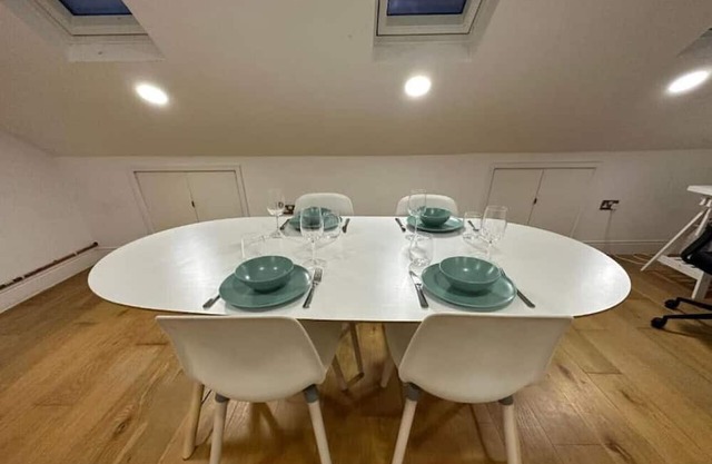 Stunning apartment- 2C Charteris