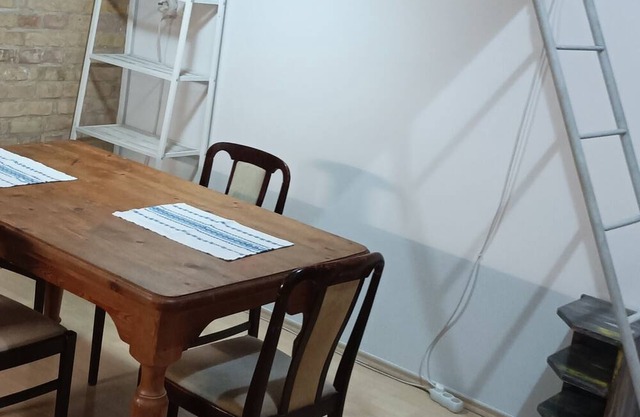 Coolors, quiet, relax.