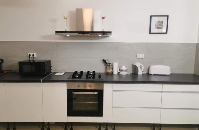 Appartement Dans Maison Individuelle, 3 Chambres