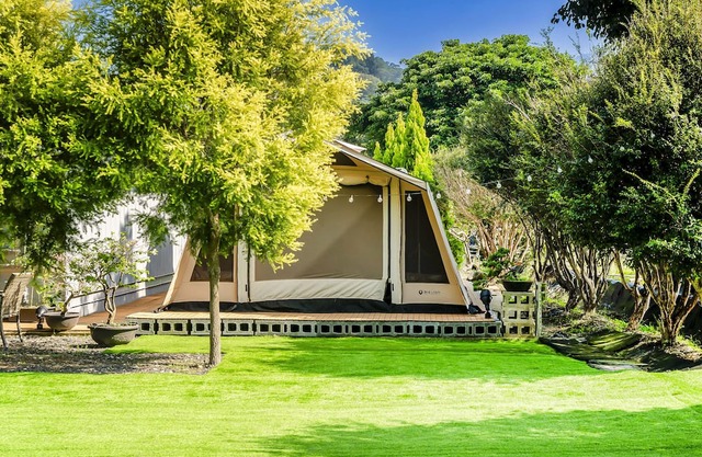 L.M.S B&B GLAMPING