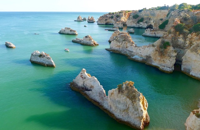 Homerez - House 15 km away from the beach for 3 ppl. with swimming-pool at Faro